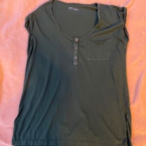 Oversized sleeveless tshirt